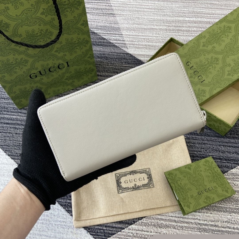 G*u*i wallets & purse
